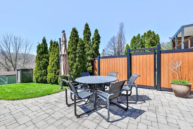 57 Decarie Cir, House detached with 4 bedrooms, 3 bathrooms and 5 parking in Toronto ON | Image 22
