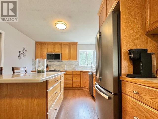 4151 Pacific Rd, House detached with 4 bedrooms, 2 bathrooms and null parking in Cariboo D BC | Image 11