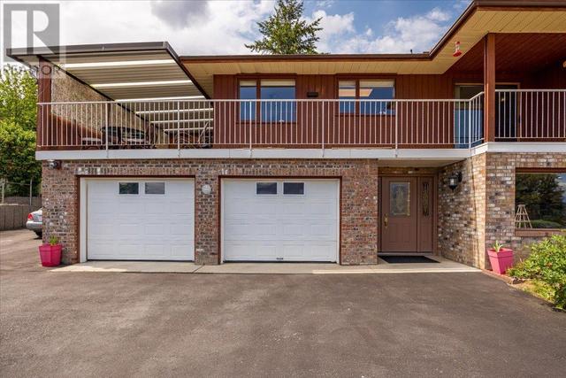 6514 Ferguson Pl, House detached with 4 bedrooms, 2 bathrooms and 7 parking in Peachland BC | Image 4