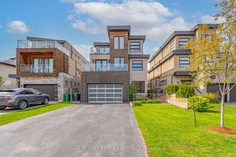 685 Montbeck Cres, Mississauga, ON, L5G1P4 | Card Image