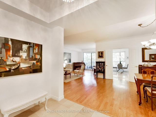 406 - 2662 Bloor St W, Condo with 2 bedrooms, 2 bathrooms and 1 parking in Toronto ON | Image 12