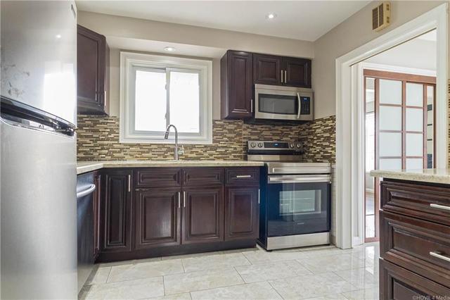 291 Mohawk Road W, House detached with 4 bedrooms, 2 bathrooms and 8 parking in Hamilton ON | Image 18