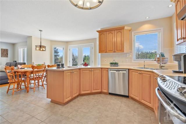 1631 Landel Dr, House detached with 4 bedrooms, 3 bathrooms and 10 parking in Ottawa ON | Image 11