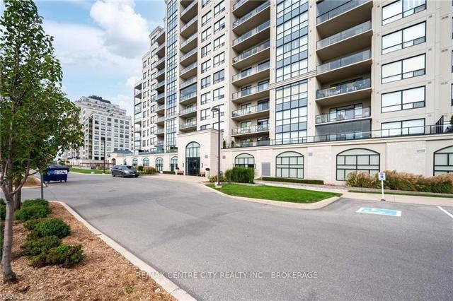 1302 - 240 Villagewalk Blvd, Townhouse with 2 bedrooms, 2 bathrooms and 2 parking in London ON | Image 12