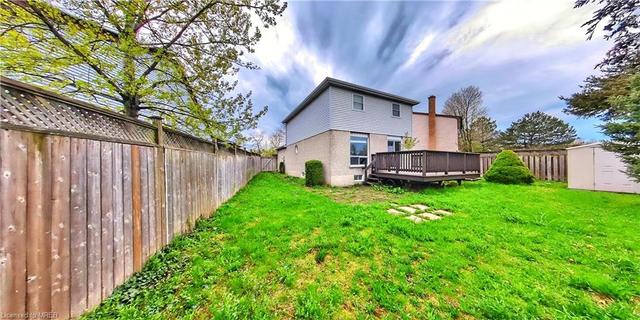 70 Camrose Crt, House detached with 3 bedrooms, 2 bathrooms and 3 parking in Kitchener ON | Image 28