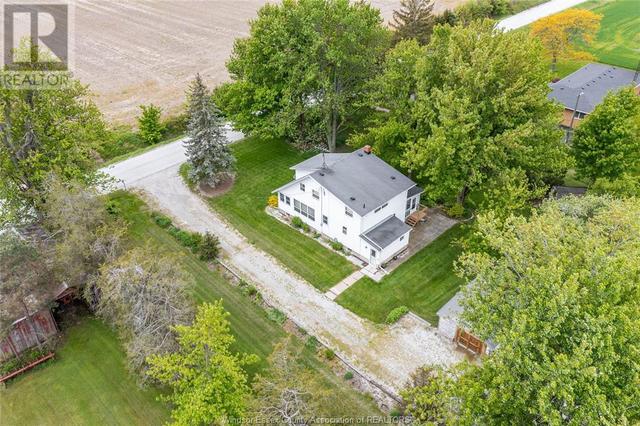 289 Rd 11, House detached with 5 bedrooms, 1 bathrooms and null parking in Kingsville ON | Image 6