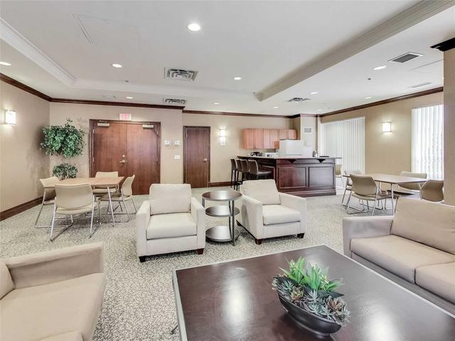 1604 - 5 Michael Power Pl, Condo with 1 bedrooms, 1 bathrooms and 1 parking in Toronto ON | Image 10