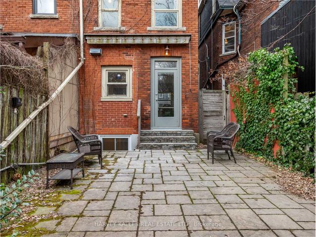 197 Albany Ave, House semidetached with 5 bedrooms, 3 bathrooms and 0 parking in Toronto ON | Image 30