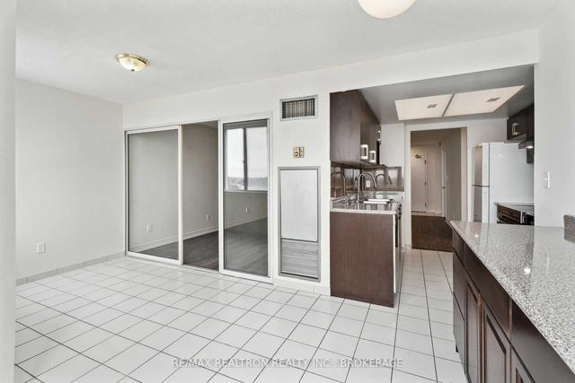 809 - 80 Alton Towers Circ, Condo with 2 bedrooms, 2 bathrooms and 1 parking in Toronto ON | Image 6
