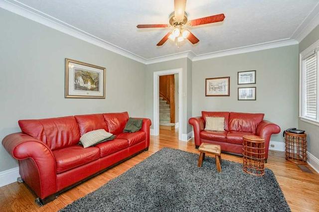 91 Lake Ave Dr, House detached with 2 bedrooms, 2 bathrooms and 5 parking in Hamilton ON | Image 3