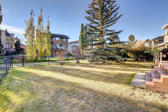 15499 Mckenzie Lake Way Se, House detached with 5 bedrooms, 2 bathrooms and 4 parking in Calgary AB | Image 39