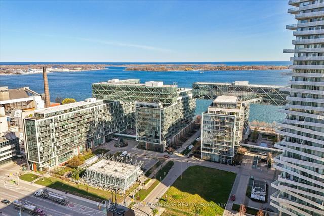 th112 - 39 Queens Quay E, Townhouse with 3 bedrooms, 3 bathrooms and 2 parking in Toronto ON | Image 12