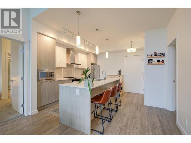 PH10 - 1800 Richter St, Condo with 3 bedrooms, 2 bathrooms and 1 parking in Kelowna BC | Image 14