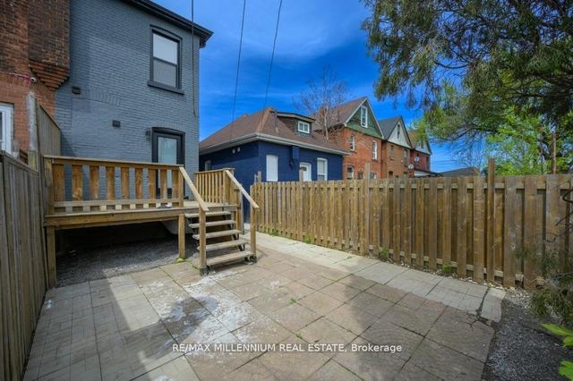 42 Madison Ave, House semidetached with 3 bedrooms, 3 bathrooms and 1 parking in Hamilton ON | Image 16