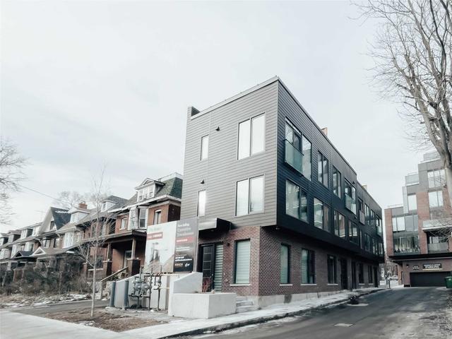 th03 - 430 Roncesvalles Ave, Townhouse with 3 bedrooms, 3 bathrooms and 2 parking in Toronto ON | Image 3