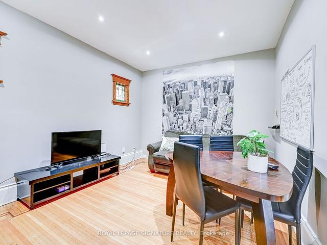 54 S Oval, House detached with 4 bedrooms, 2 bathrooms and 3 parking in Hamilton ON | Image 4