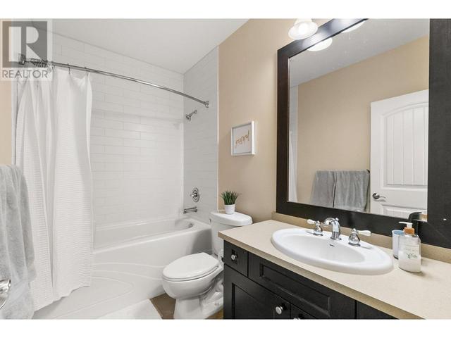 5302 - 4034 Pritchard Dr, Condo with 3 bedrooms, 2 bathrooms and 2 parking in West Kelowna BC | Image 17