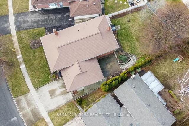 31 Kilkenny Dr, House detached with 3 bedrooms, 3 bathrooms and 3 parking in St. Catharines ON | Image 29