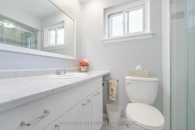 68 Lynmont Rd, House semidetached with 4 bedrooms, 2 bathrooms and 1 parking in Toronto ON | Image 21