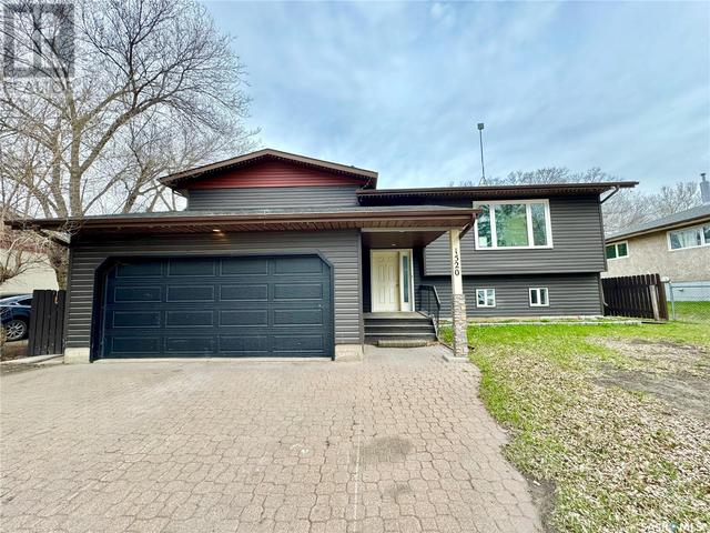 1520 17th St W, House detached with 4 bedrooms, 3 bathrooms and null parking in Prince Albert SK | Image 1