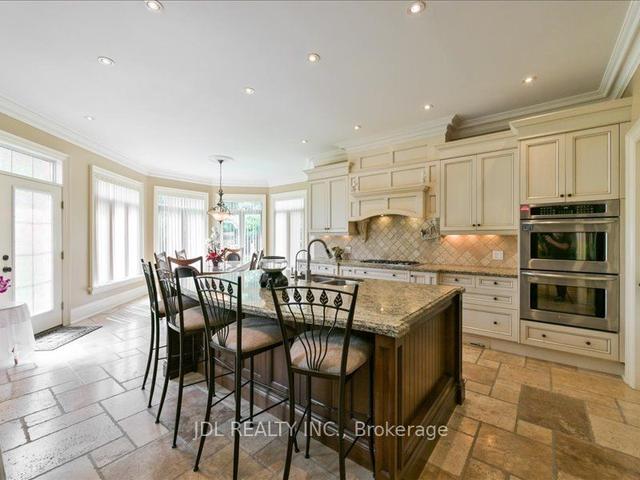 15 Lake Woods Dr, House detached with 6 bedrooms, 7 bathrooms and 15 parking in Whitchurch Stouffville ON | Image 2
