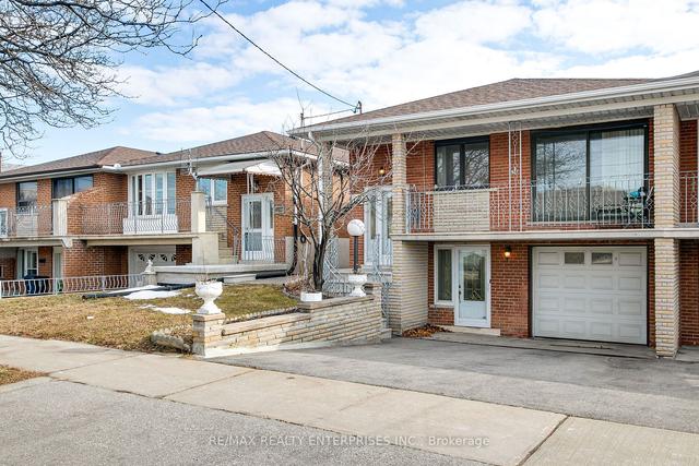 167 Hullmar Dr, House semidetached with 3 bedrooms, 3 bathrooms and 2 parking in Toronto ON | Image 12