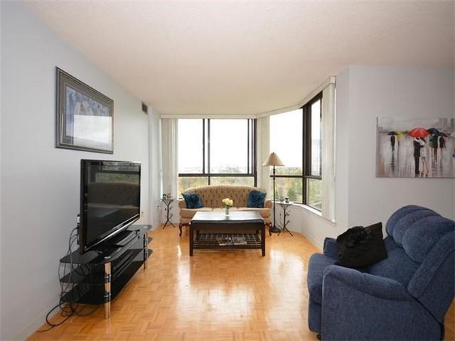 1001 - 8 Lisa St, Condo with 2 bedrooms, 2 bathrooms and 1 parking in Brampton ON | Image 7
