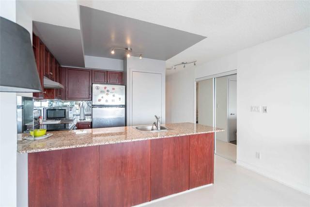 4002 - 210 Victoria St, Condo with 0 bedrooms, 1 bathrooms and 0 parking in Toronto ON | Image 24