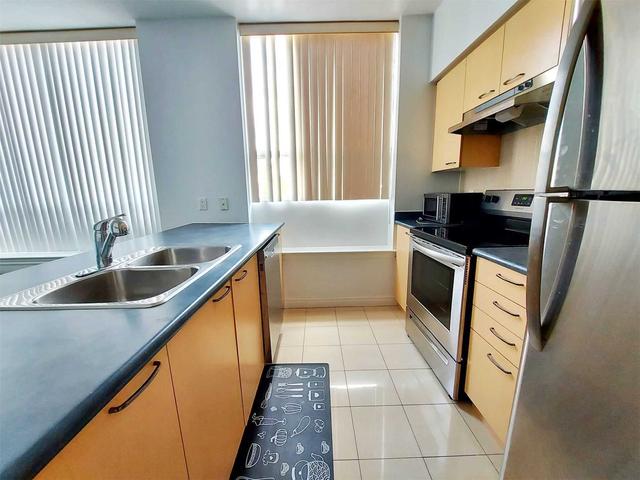 101 - 51 Times Ave, Condo with 2 bedrooms, 1 bathrooms and 1 parking in Markham ON | Image 3