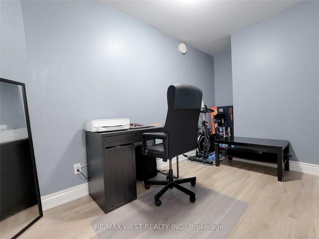 401 - 64 Frederick Dr, Condo with 3 bedrooms, 2 bathrooms and 1 parking in Guelph ON | Image 18