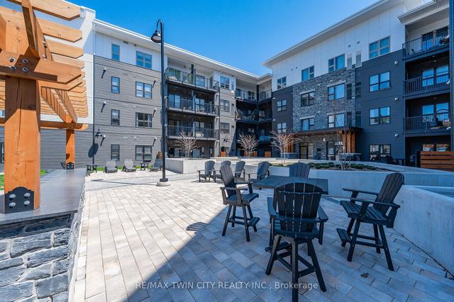 110 - 110 Fergus Ave, Condo with 2 bedrooms, 2 bathrooms and 1 parking in Kitchener ON | Image 13