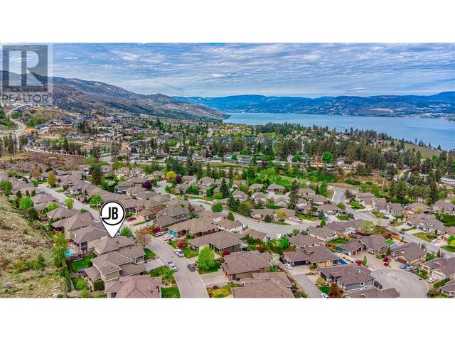 5254 Cobble Cres, House detached with 4 bedrooms, 4 bathrooms and 2 parking in Kelowna BC | Image 13