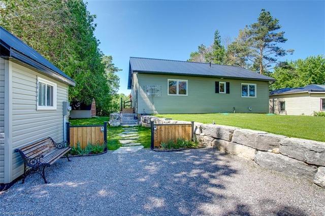 65 Crooked Crt, House detached with 2 bedrooms, 1 bathrooms and null parking in Kawartha Lakes ON | Image 22
