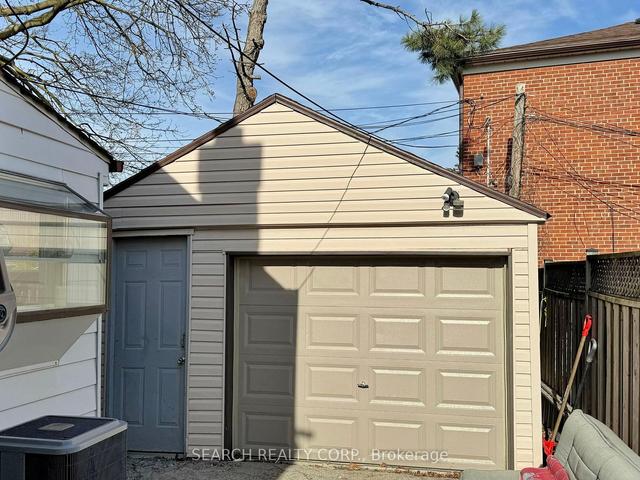 5 Colfax St, House detached with 3 bedrooms, 3 bathrooms and 4 parking in Toronto ON | Image 29