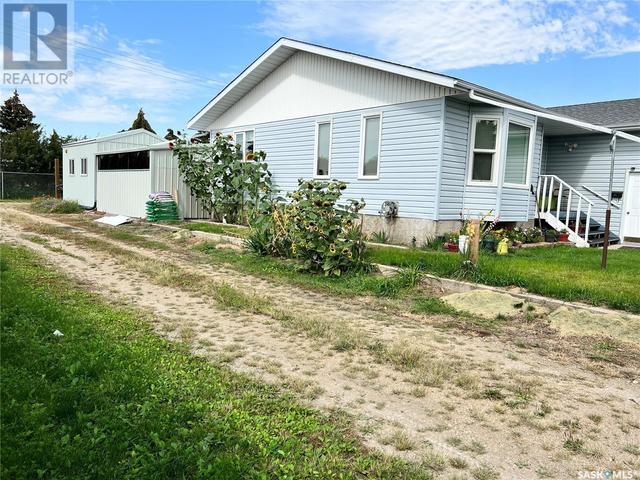 905 21st St, House detached with 4 bedrooms, 2 bathrooms and null parking in Humboldt SK | Image 47