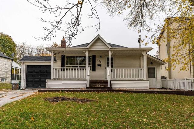 Upper - 226 Lawrence Ave, House detached with 3 bedrooms, 1 bathrooms and 2 parking in Richmond Hill ON | Image 2