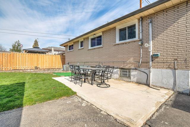 106 Reno Ave, House detached with 3 bedrooms, 2 bathrooms and 5 parking in Hamilton ON | Image 30