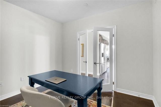 2004 - 330 Ridout St S, Condo with 2 bedrooms, 2 bathrooms and 1 parking in London ON | Image 6