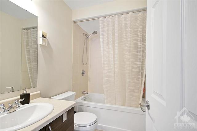 711 Juneberry Lane, Townhouse with 3 bedrooms, 2 bathrooms and 2 parking in Ottawa ON | Image 24
