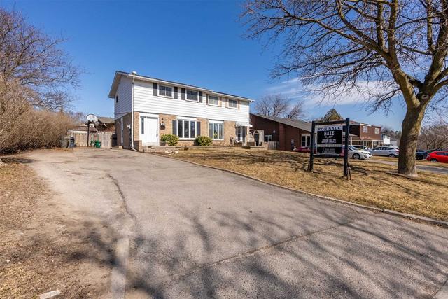 999 Florell Dr, House semidetached with 3 bedrooms, 2 bathrooms and 4 parking in Oshawa ON | Image 19