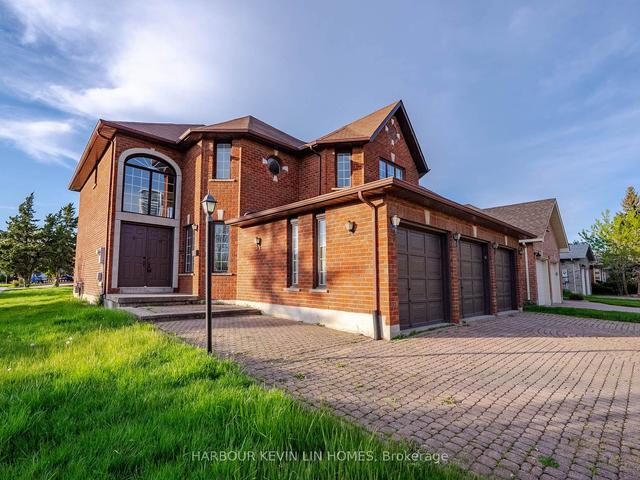 95 Castleridge Dr, House detached with 4 bedrooms, 4 bathrooms and 10 parking in Richmond Hill ON | Image 12
