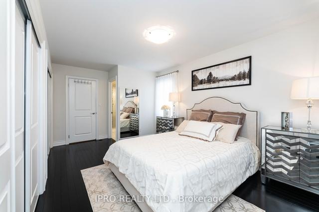 2166 Bayview Ave, Townhouse with 3 bedrooms, 3 bathrooms and 2 parking in Toronto ON | Image 19