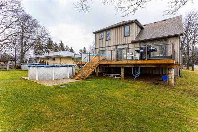 2580 Dundas St, House detached with 4 bedrooms, 3 bathrooms and 8 parking in London ON | Image 36