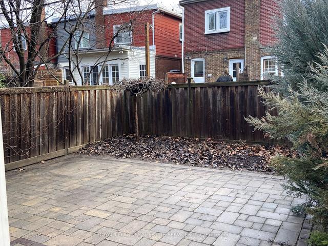 39 Gifford St, House detached with 3 bedrooms, 1 bathrooms and 1 parking in Toronto ON | Image 29