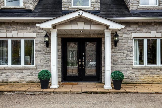 23 Carnation Ave, House detached with 5 bedrooms, 3 bathrooms and 6.5 parking in Toronto ON | Image 12