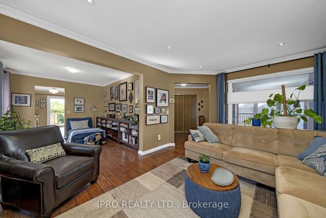 26 Niagara Pl, House detached with 4 bedrooms, 4 bathrooms and 4 parking in Brampton ON | Image 38