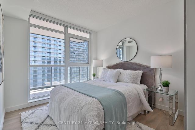 4306 - 38 Widmer St, Condo with 3 bedrooms, 2 bathrooms and 1 parking in Toronto ON | Image 4