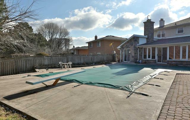 3477 Riverspray Cres, House detached with 4 bedrooms, 4 bathrooms and 4 parking in Mississauga ON | Image 6
