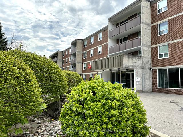 311 - 200 Holland Ct, Condo with 2 bedrooms, 2 bathrooms and 1 parking in Bradford West Gwillimbury ON | Image 1