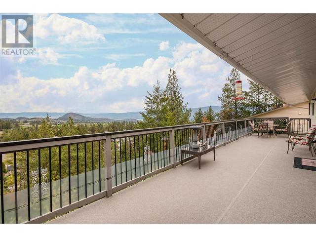 3273 Mcleod Rd, House detached with 5 bedrooms, 2 bathrooms and 1 parking in West Kelowna BC | Image 13